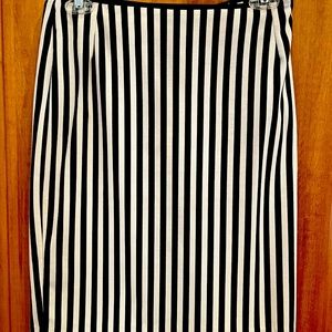 Skirt Black & White Stripe